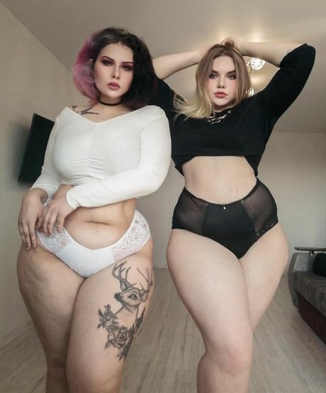 pawg threesome onlyfans top pics