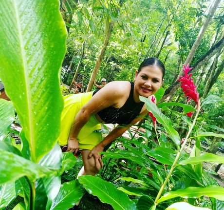 shantal sq pretty star img