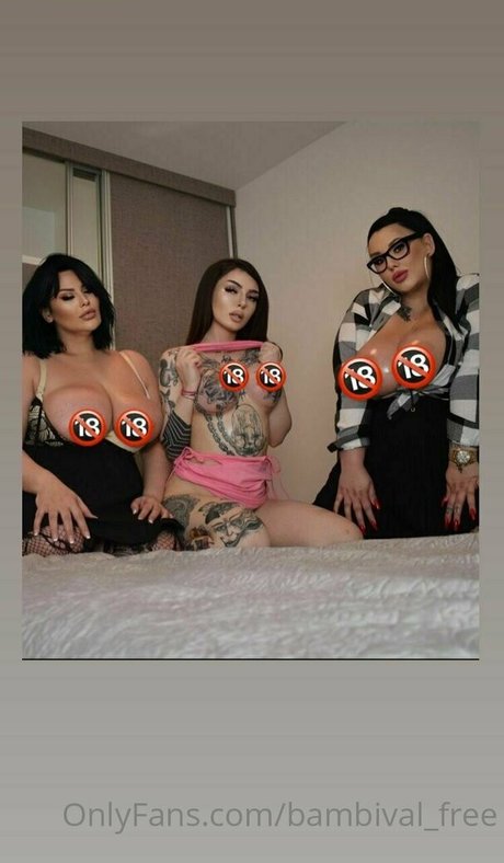 bikini model onlyfans hot images