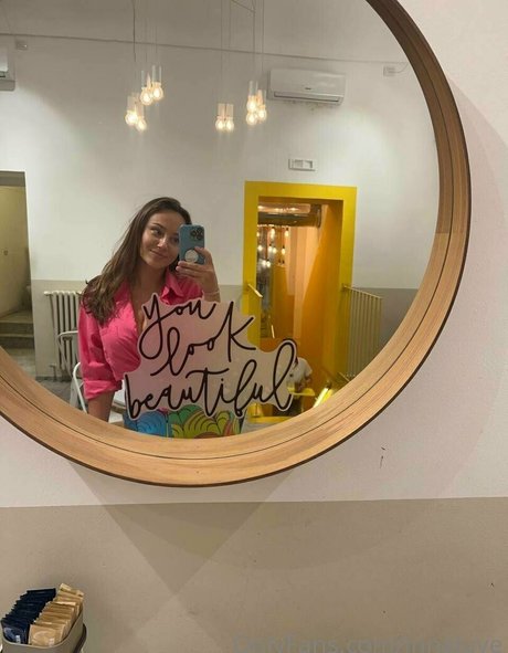 selfie nude onlyfans free naked photos