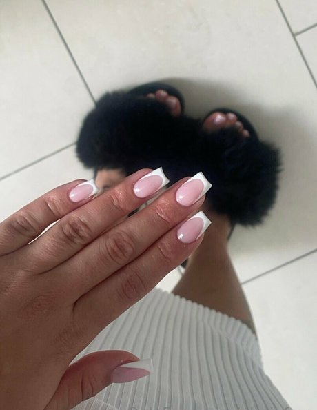 glxriqfree sexy model pic