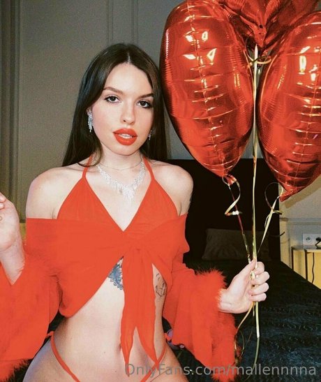 mallennnna star xxx photo