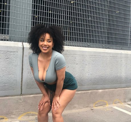 Feelinfree hd actress img