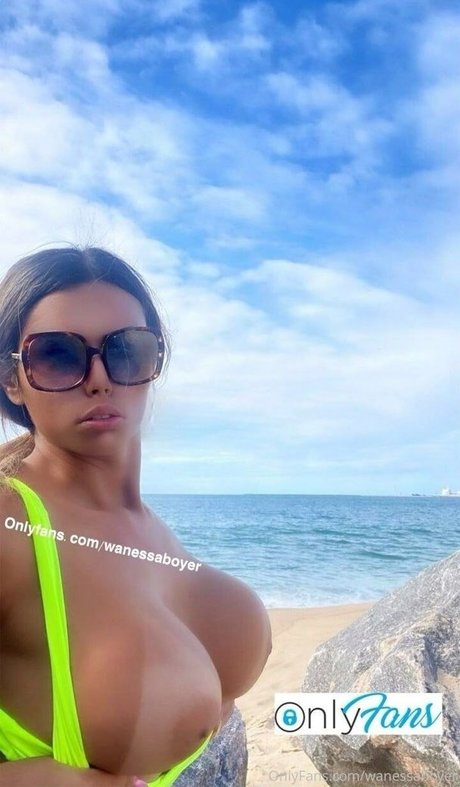 Wanessa Boyer nude model pictures