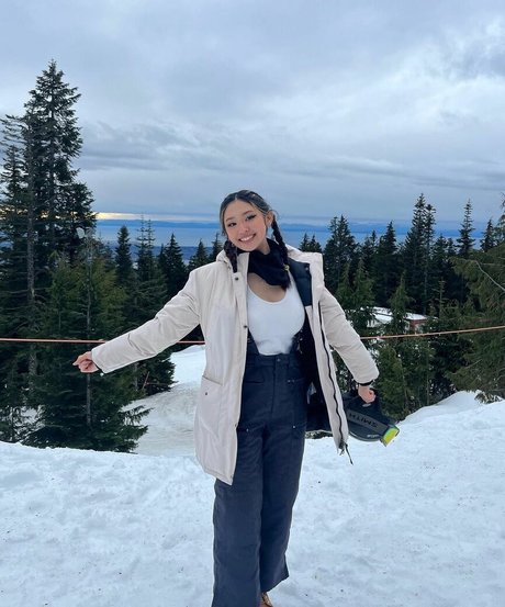 Chaela top pornstar pics