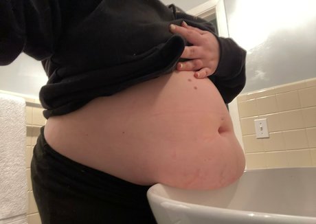 ellesbelly sexy pornstar photo