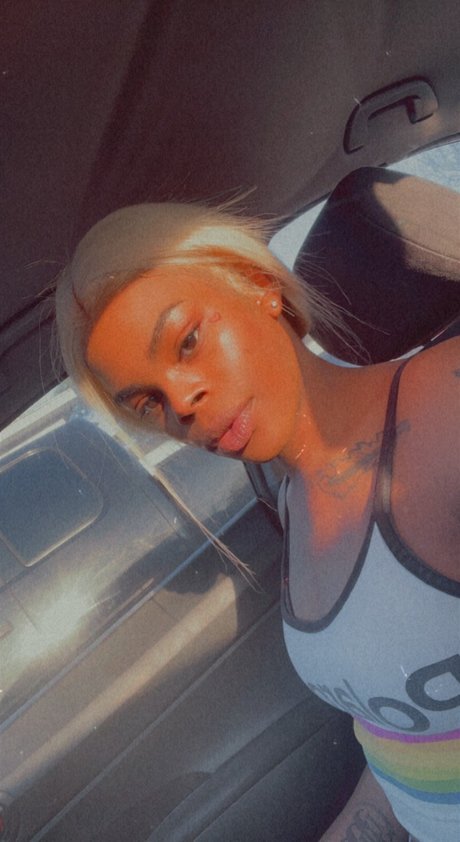 Enchanting Ru_ high quality model images