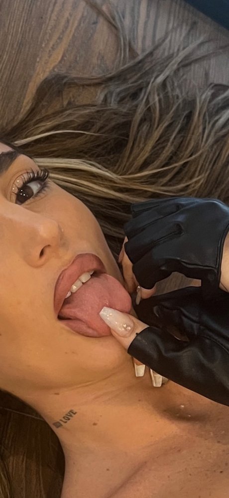 Naissha pornstar beautiful pic