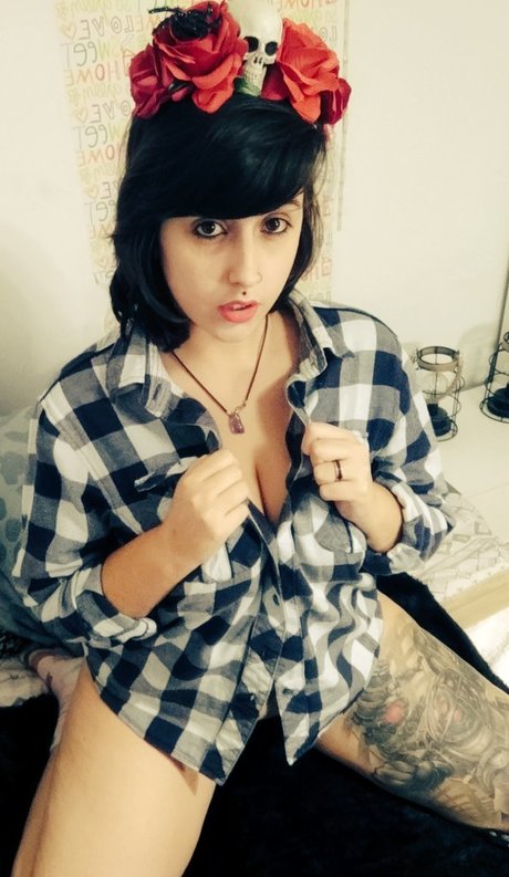 Naia98 pornstar top pic