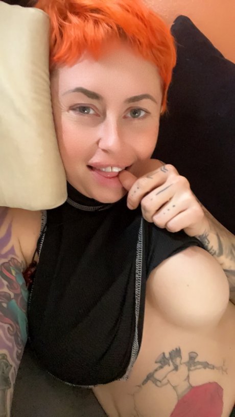 AlliSIN Phoenix sex model pics