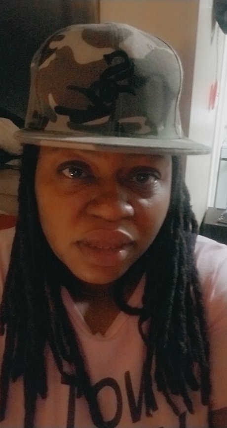 MzHonee420 naked star pic