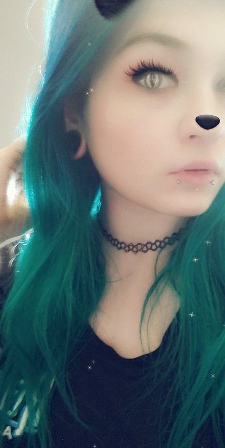 Blue Haired Beauty pornstar hd picture