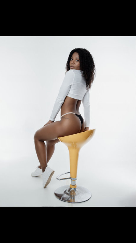 Darvilla almeida model pretty photo