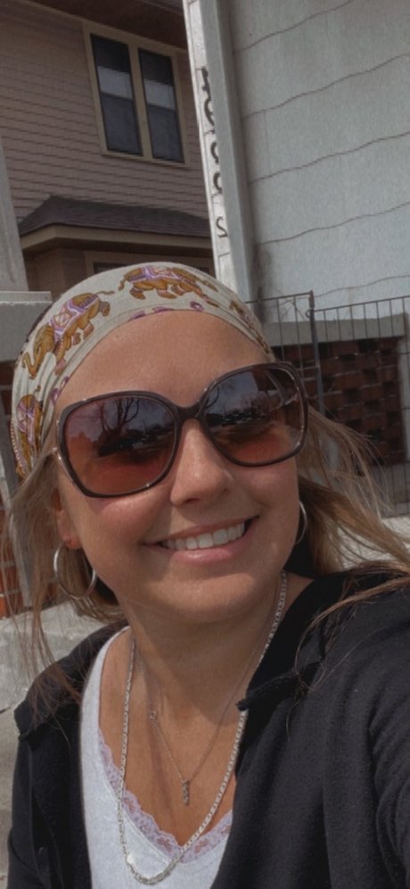 Natalie Curtis sexy star img