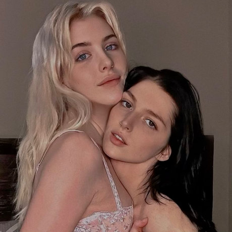 Olivia amp amp Rowan best pornstar img