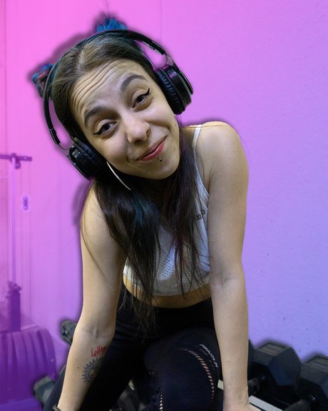 tiny onlyfans beautiful images