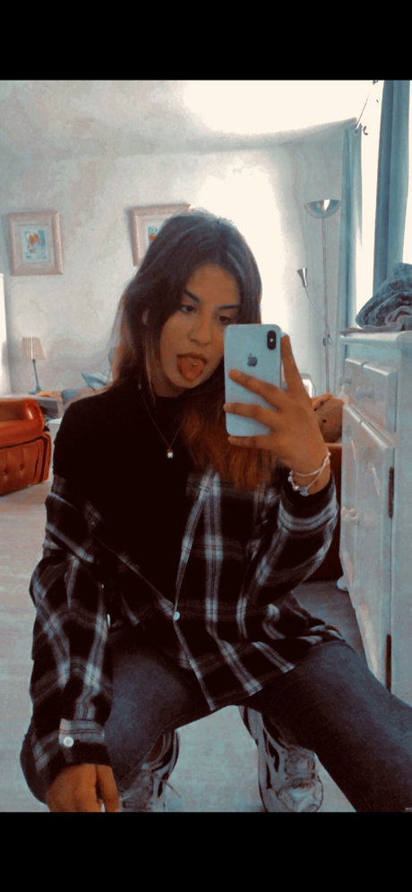 Annaheeer xxx pornstar archive