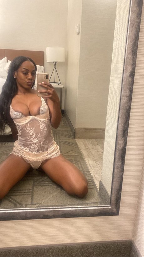 black hair onlyfans nudes galleries