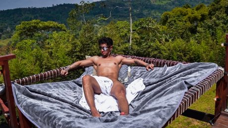 NICO TEOTI exclusive star photos