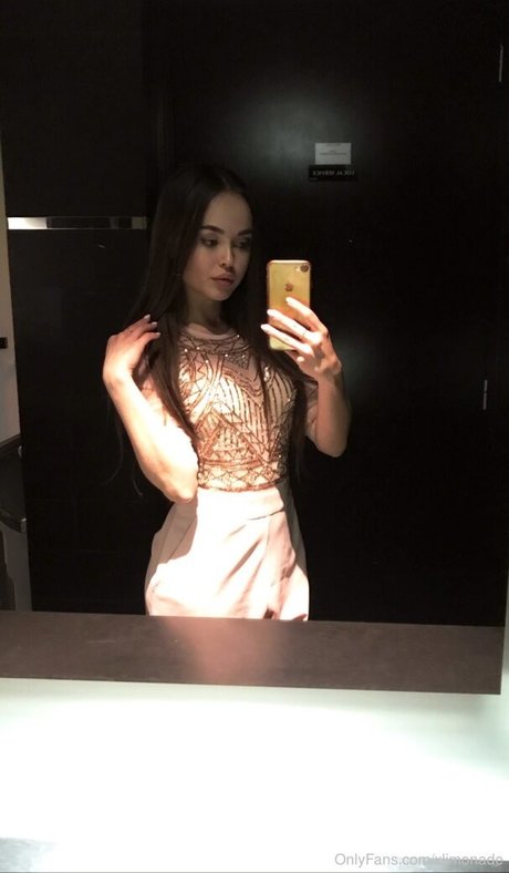 japanese schoolgirl onlyfans free xxx pic