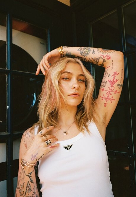 Paris Jackson model pornographic photo