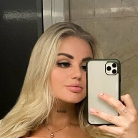 Juliamarkhams pornstar nice images