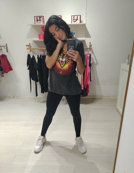 female orgasm onlyfans beautiful nude img