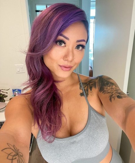 Cynthia Leu xxx pornstar photo