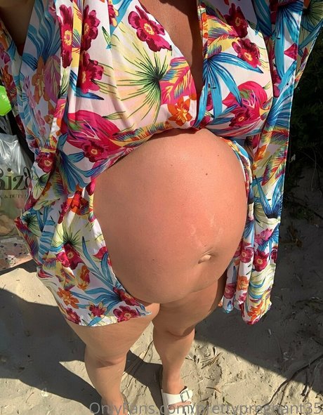 prettypregnant35 nude pornstar pictures