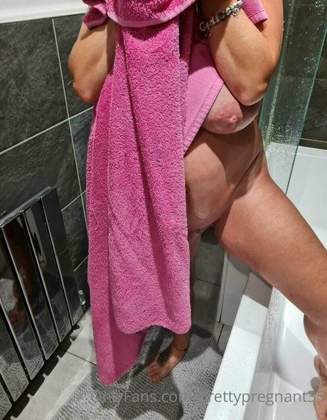 prettypregnant35 naked actress pictures