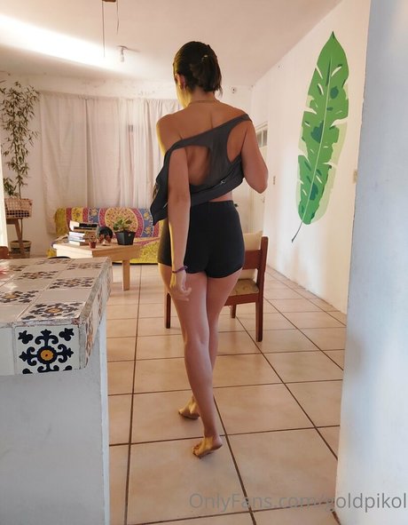 goldpikol sex model pictures