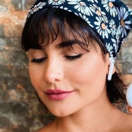 milf mom onlyfans top photos