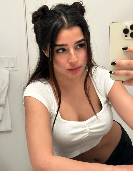 Rachel Raiychu pornstar pretty pics