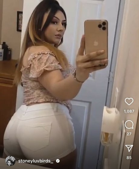 Bakedbabeeee naked model picture