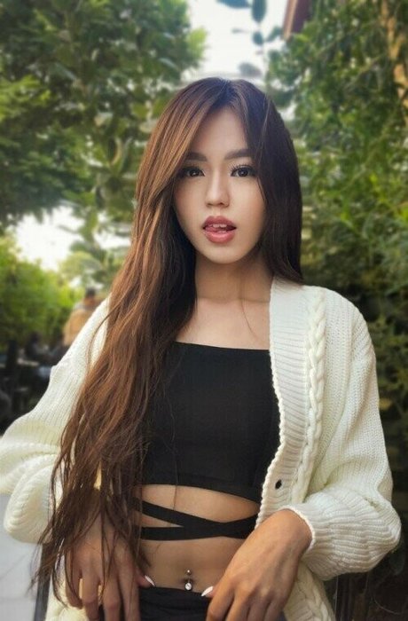 misslunacutie model hd photo