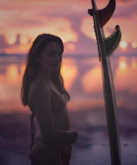 Roxane ASMR pornstar high quality img