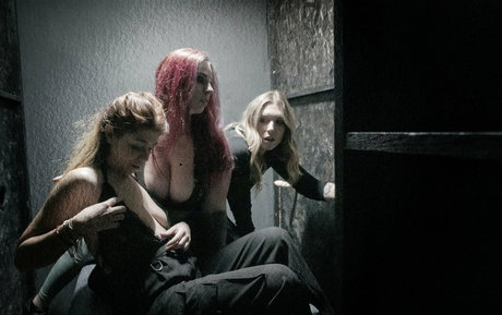 pervertmilan hot actress photos