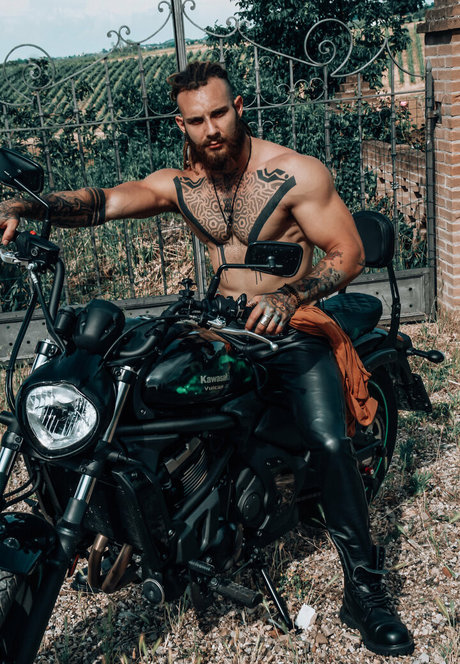 pervertmilan beautiful actress pics