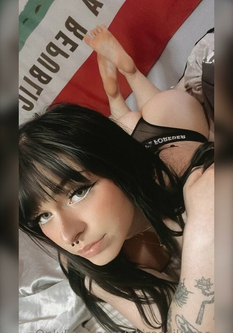 Akirasaiki5 star pornographic picture