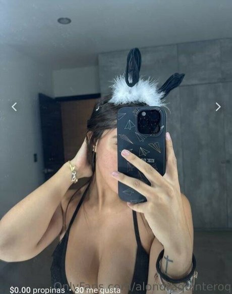 Alondra Quintero pornstar art photos