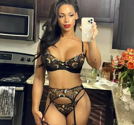 jasminelotusfree star photo