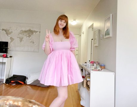 young onlyfans hot sexy image