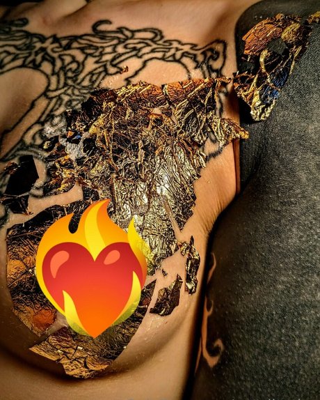 nataliewinz hot star image