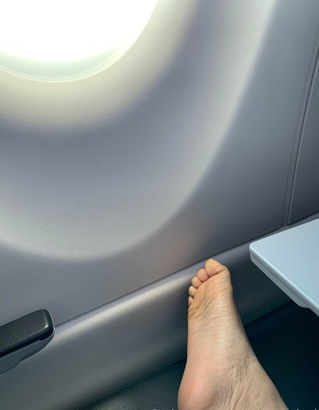 coy koi hot actress pics