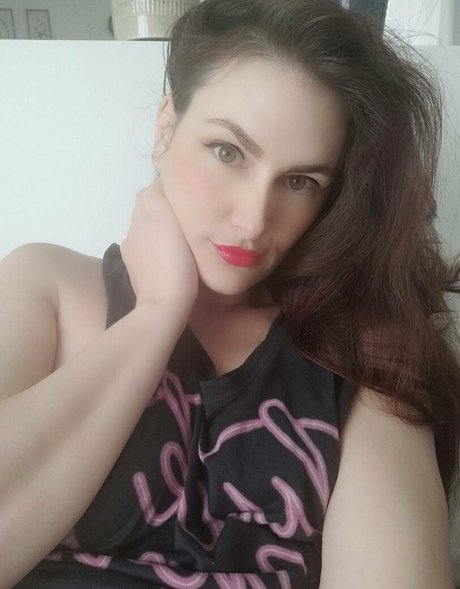 bellajuliafree top model photos