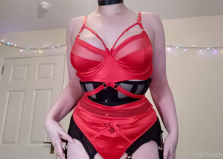 rraicleach erotic star photos