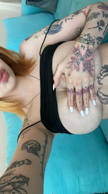 Meepmomentt art pornstar photo