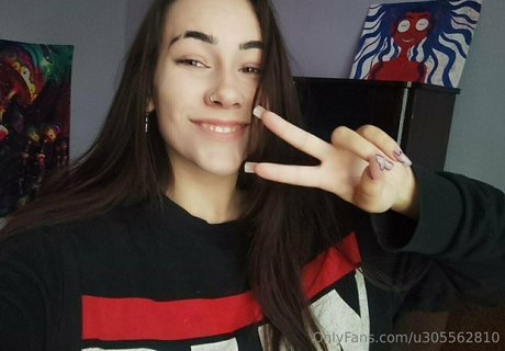 18 free onlyfans hot pics