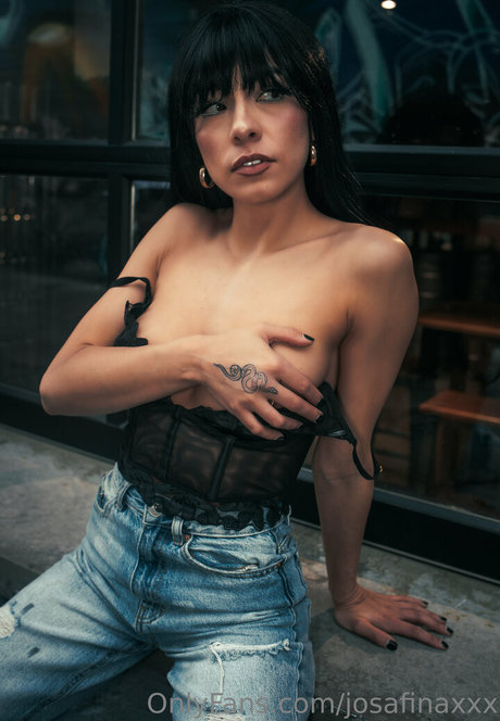 josafinaxxx naked model archive