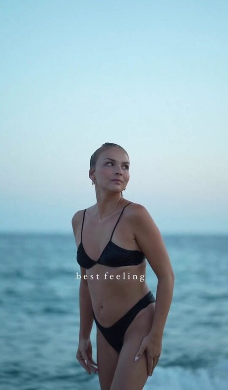 thong onlyfans exclusive image